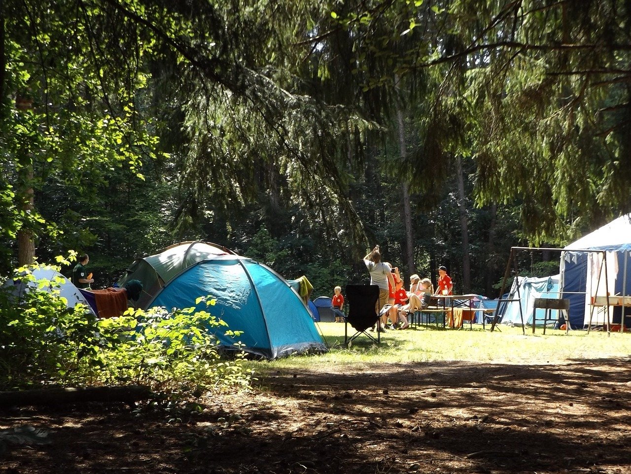 Camping les pins hotel ecoresponsable à Nîmes